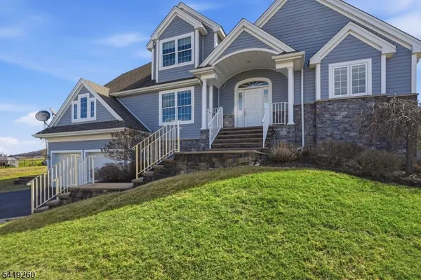 4 Coventry Rd, Hardyston Twp., NJ 07419