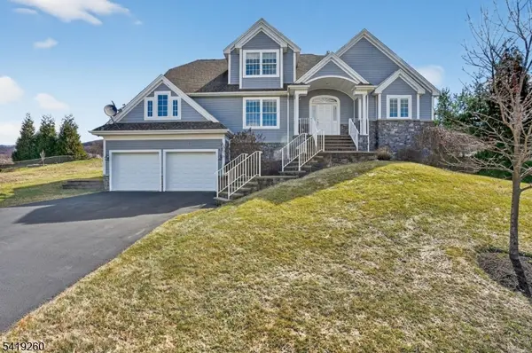 4 Coventry Rd, Hardyston Twp., NJ 07419