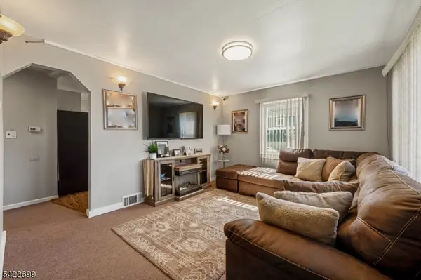 1302 Bower St, Linden City, NJ 07036