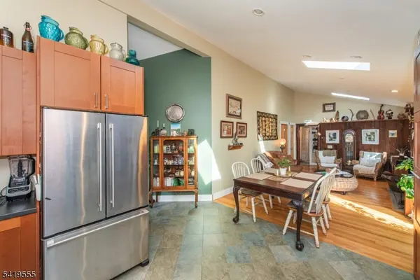 23 Ridge Trl, Kinnelon Boro, NJ 07405