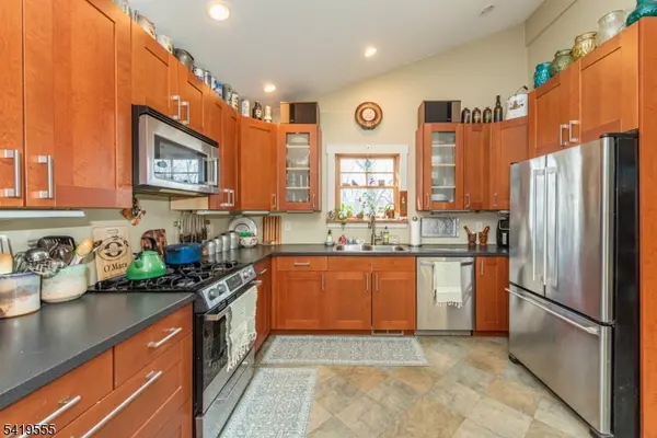 23 Ridge Trl, Kinnelon Boro, NJ 07405