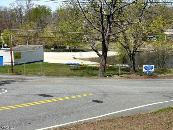 139 Bell Ave, Hopatcong Boro, NJ 07843