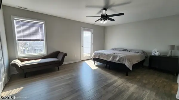 4 Joseph Dr, Newton Town, NJ 07860