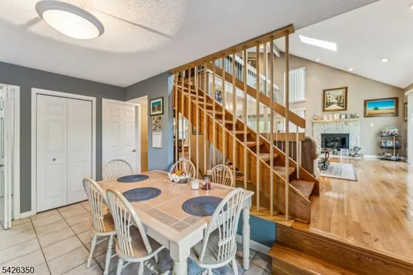 75 Linda Ln, Edison Twp., NJ 08820