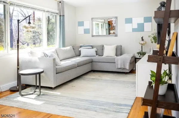 35 Cedar Terrace, Jefferson Twp., NJ 07885