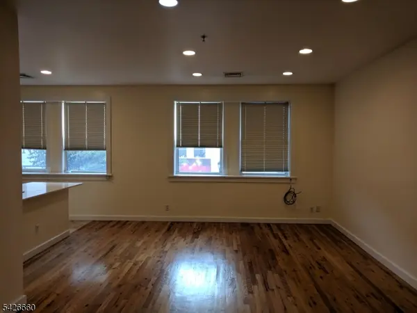 385 George St #2B, New Brunswick City, NJ 08901