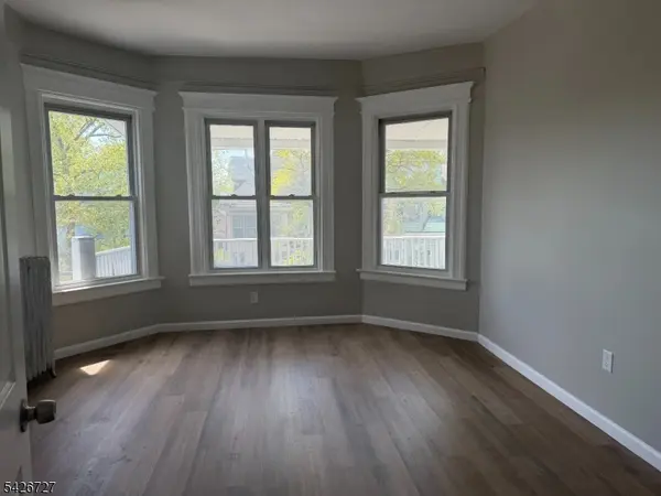 37 Mapes Ave, Newark City, NJ 07112