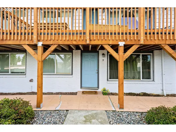 2102 NW KELLY DR #9, Vancouver, WA 98665