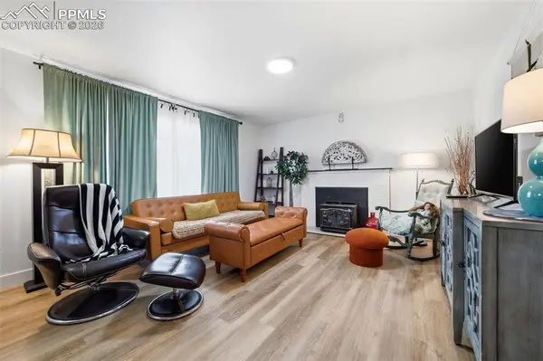 553 Marquette DR, Colorado Springs, CO 80911