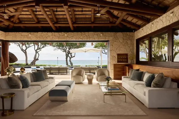 68-1023 PAUOA WAY, Kamuela, HI 96743