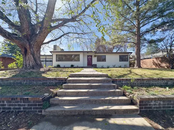 423 Pine AVE, Colorado Springs, CO 80906