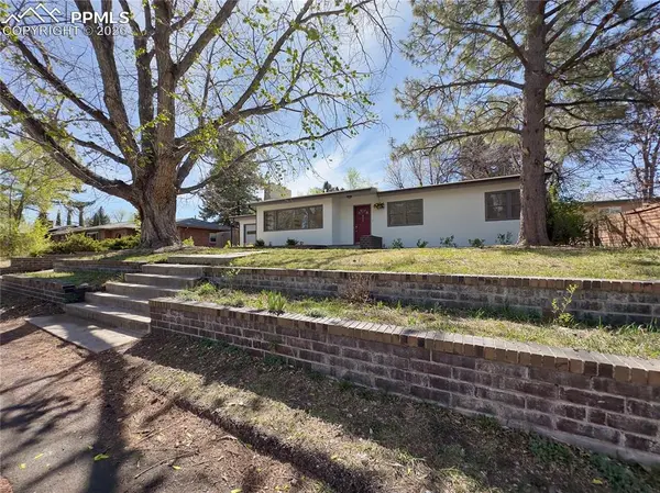 423 Pine AVE, Colorado Springs, CO 80906