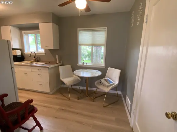 10830 NE HANCOCK ST, Portland, OR 97220