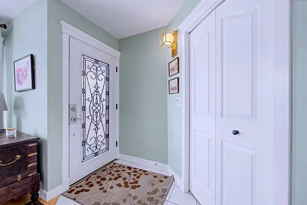 1631 16A ST SE, Calgary, AB T2G3S6