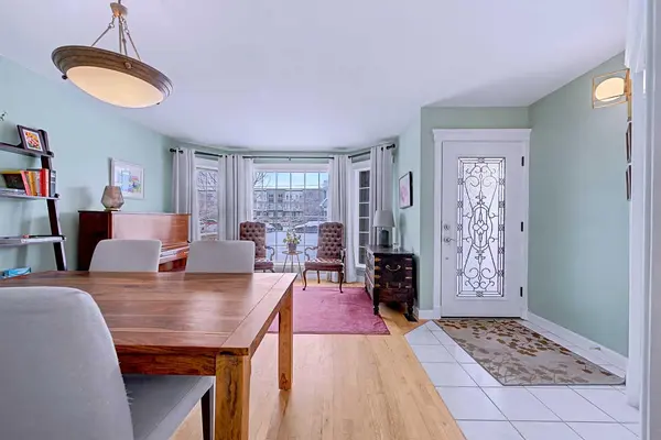 1631 16A ST SE, Calgary, AB T2G3S6