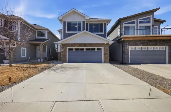 101 Evanborough GN NW, Calgary, AB T3P 0M8