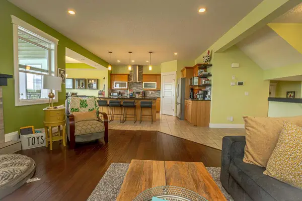 7061 85 Street, Grande Prairie, AB T8X 0J3