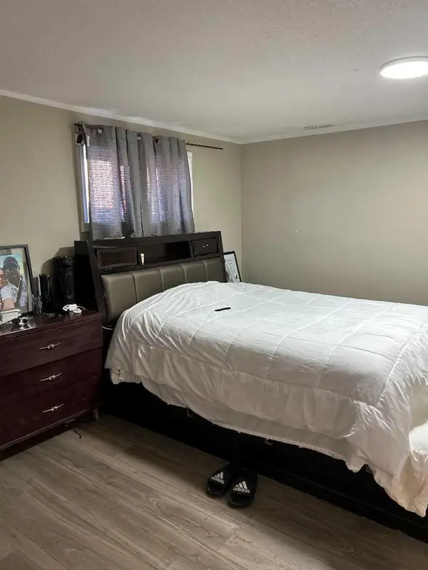 1708 2nd AVE E, Brooks, AB T1R 1K3