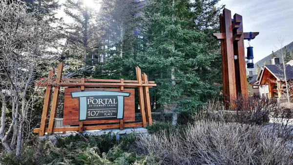 107 Armstrong Place #423, Canmore, AB T1W3M1