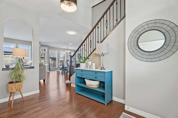 157 Crystal Green DR, Okotoks, AB T1S0C8