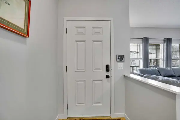 46 Walden RD SE, Calgary, AB T2X 0N6