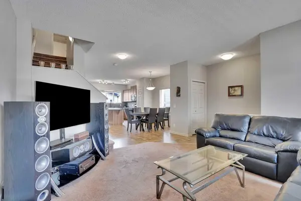 46 Walden RD SE, Calgary, AB T2X 0N6