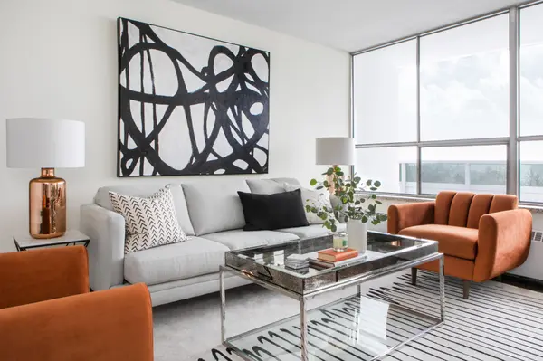 100 Graydon Hall DR #207, Toronto C13, ON M3A 3A8