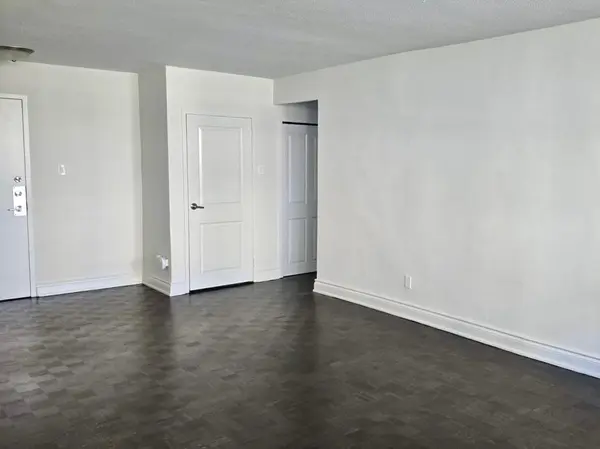 35 Esterbrooke AVE #215, Toronto C15, ON M2J 2C6