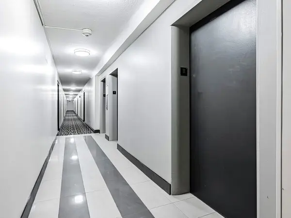 35 Esterbrooke AVE #209, Toronto C15, ON M2J 2C6