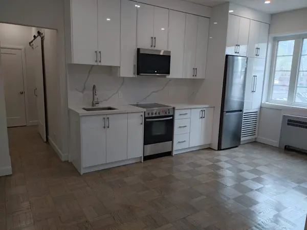 26 St Joseph ST #504, Toronto C01, ON M4Y 1J9