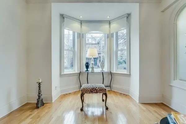 99 Hazelton AVE, Toronto C02, ON M5R 2E4