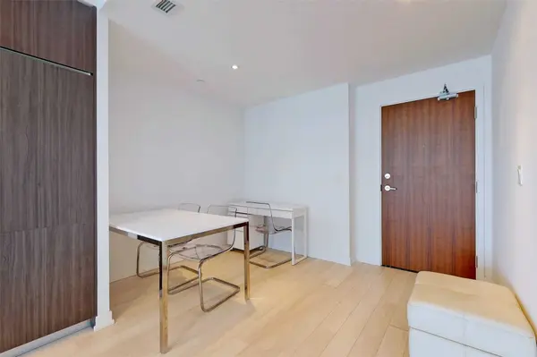 115 Mcmahon DR #2501, Toronto C15, ON M2K 2X9