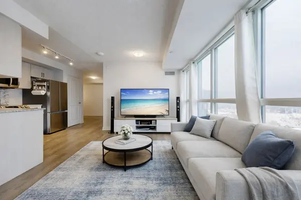 20 Meadowglen PL #1506, Toronto E09, ON M1G 0A9