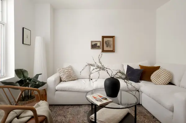 52 Balfour AVE, Toronto E03, ON M4C 1T6