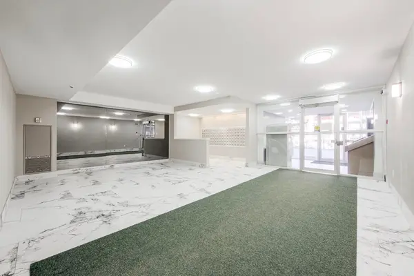 15 Sewells RD #204, Toronto E11, ON M1B 3V7