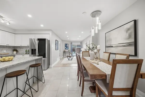 490 Flagstone CT, Oshawa, ON L1K 2Z7