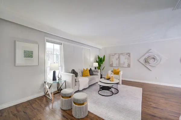 126 Sherwood Forest DR, Markham, ON L3P 1R1