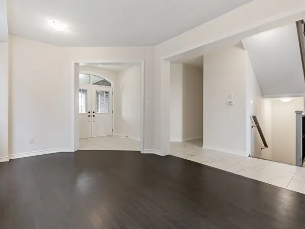 63 Fenn CRES, New Tecumseth, ON L9R 0X3