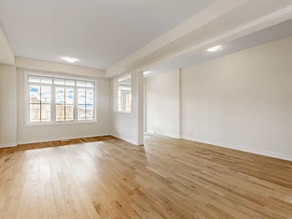 88 Lawrence D. Pridham AVE, New Tecumseth, ON L9R 0X4