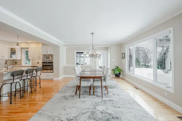 150 Collingwood ST, Barrie, ON L4M 5M3