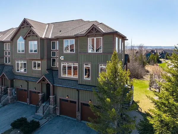 69 Joseph TRL #P95, Collingwood, ON L9Y 0J3