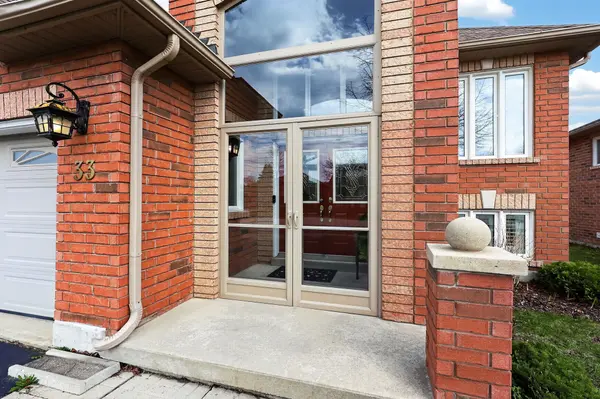 33 Telfer RD, Collingwood, ON L9Y 5H5