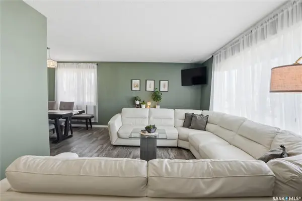 163 Lloyd CRESCENT, Regina, SK S4R 6B9