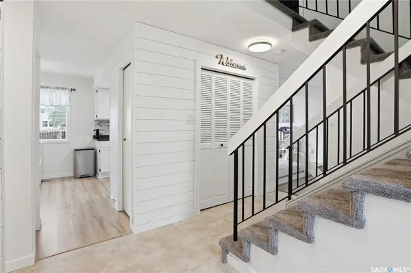 542 Coldspring WAY, Saskatoon, SK S7J 3N6