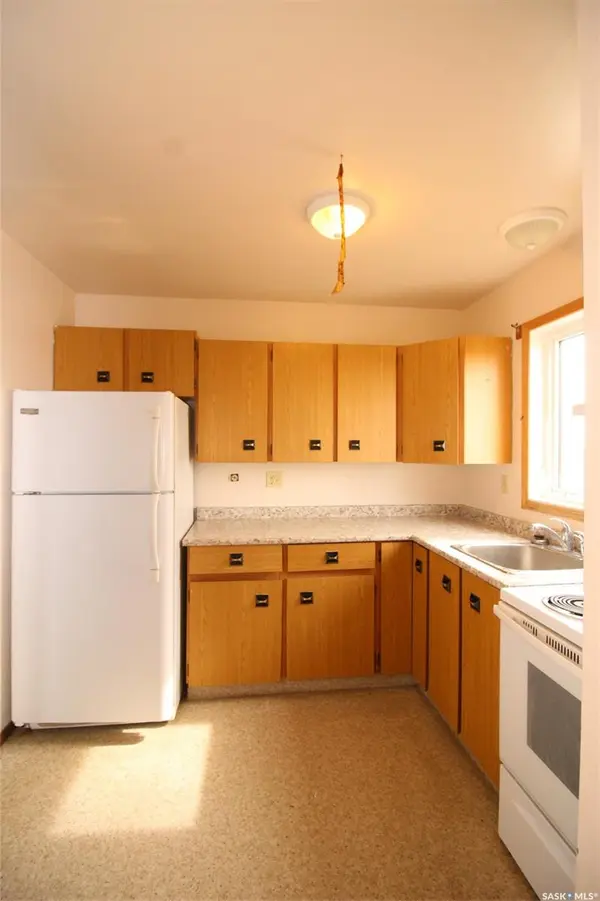 310-320 Railway AVENUE W, Val Marie, SK S0N 2T0