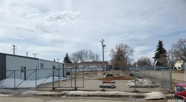 102 Railway AVENUE N, Cabri, SK S0N 0J0