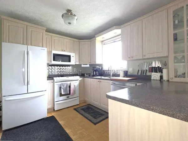 17 Gauthier ST, Kapuskasing, ON P0L 1G0