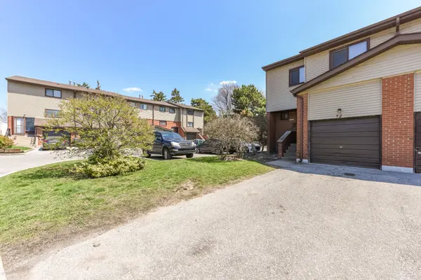 72 Carleton PL #72, Brampton, ON L6T 3Z4