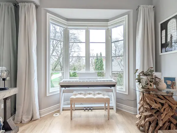 235 VAN DUSEN BLVD #3, Toronto W08, ON M8Z 3J2