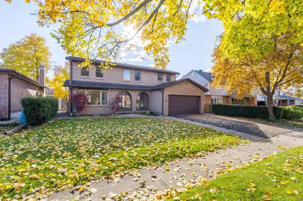 41 Cleaveholm DR, Halton Hills, ON L7G 3E3